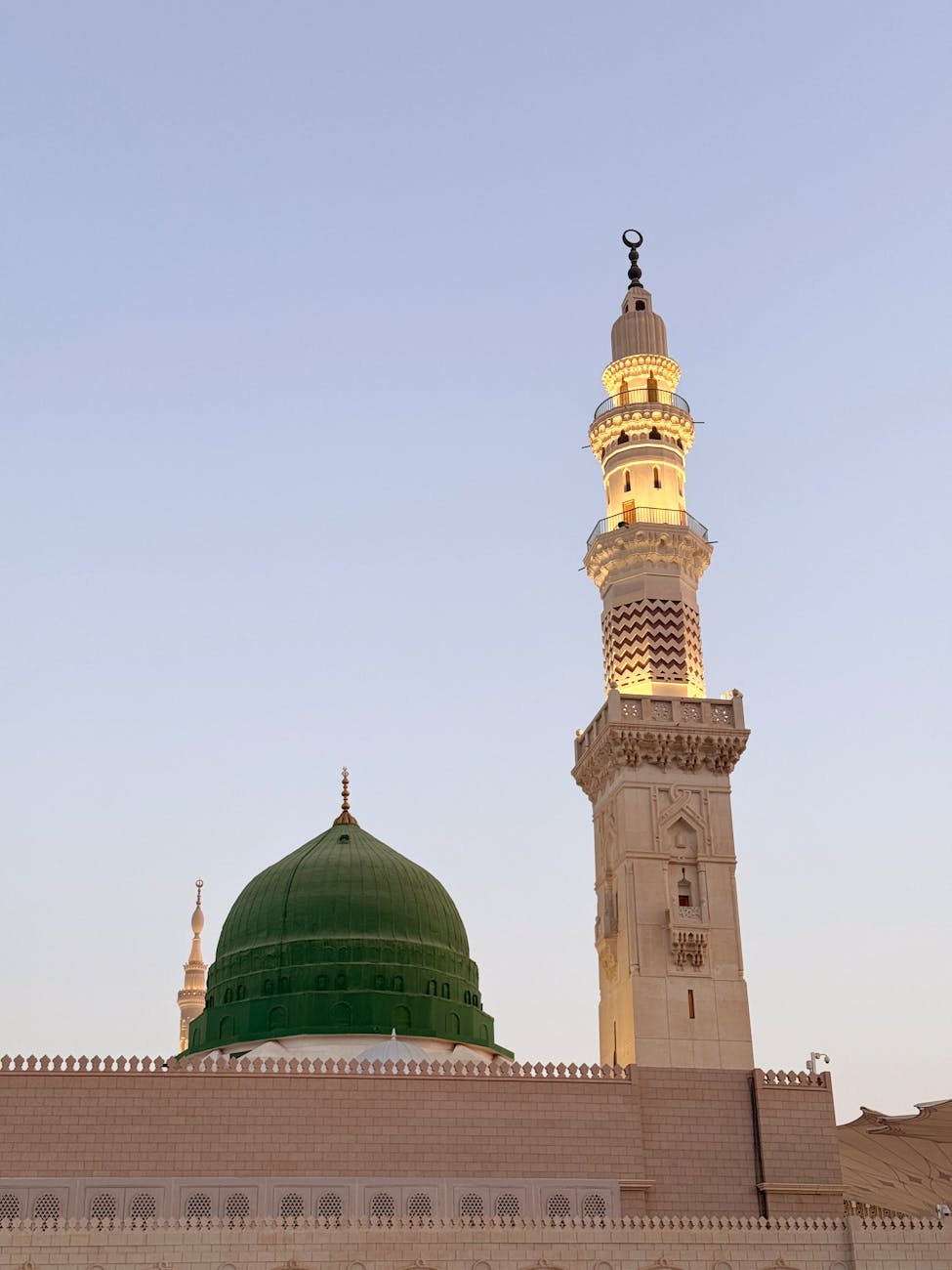 iconic minaret and dome of masjid al nabawi